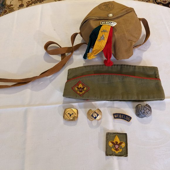 Vtg Boy Scout BSA  Mess Kit, Hat, Scarf Rings, Patches. Great Condition - Picture 1 of 5
